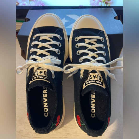 Converse Platforms - Picture 4 of 7